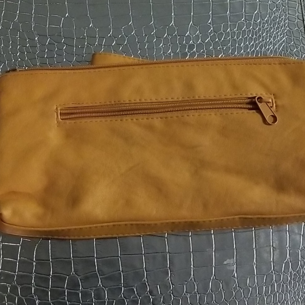 Purse - Picture 2 of 3